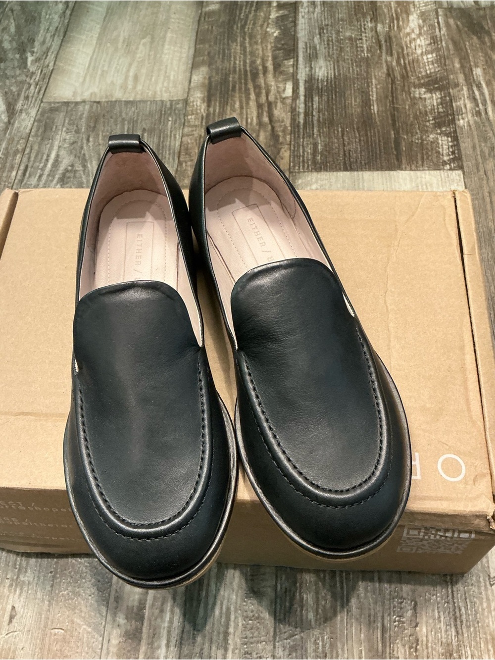 Women's Black Leather Slip-On Loafers - Elegant Everyday Flats Size 7 - Picture 7 of 16